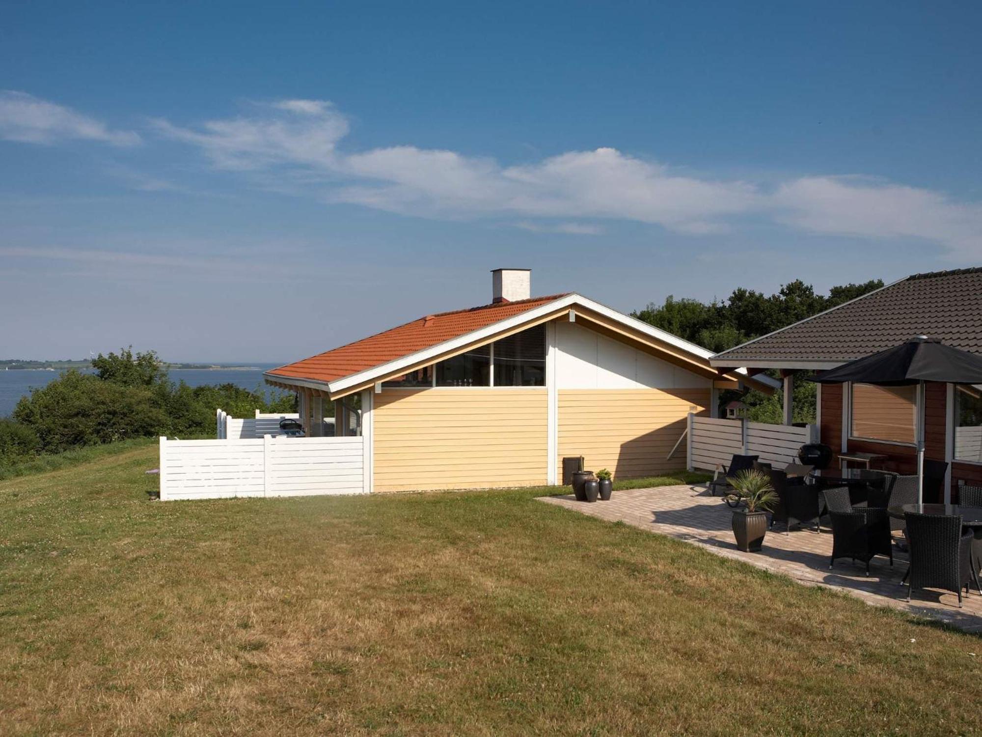 5 Person Holiday Home On A Holiday Park In Обенро Экстерьер фото