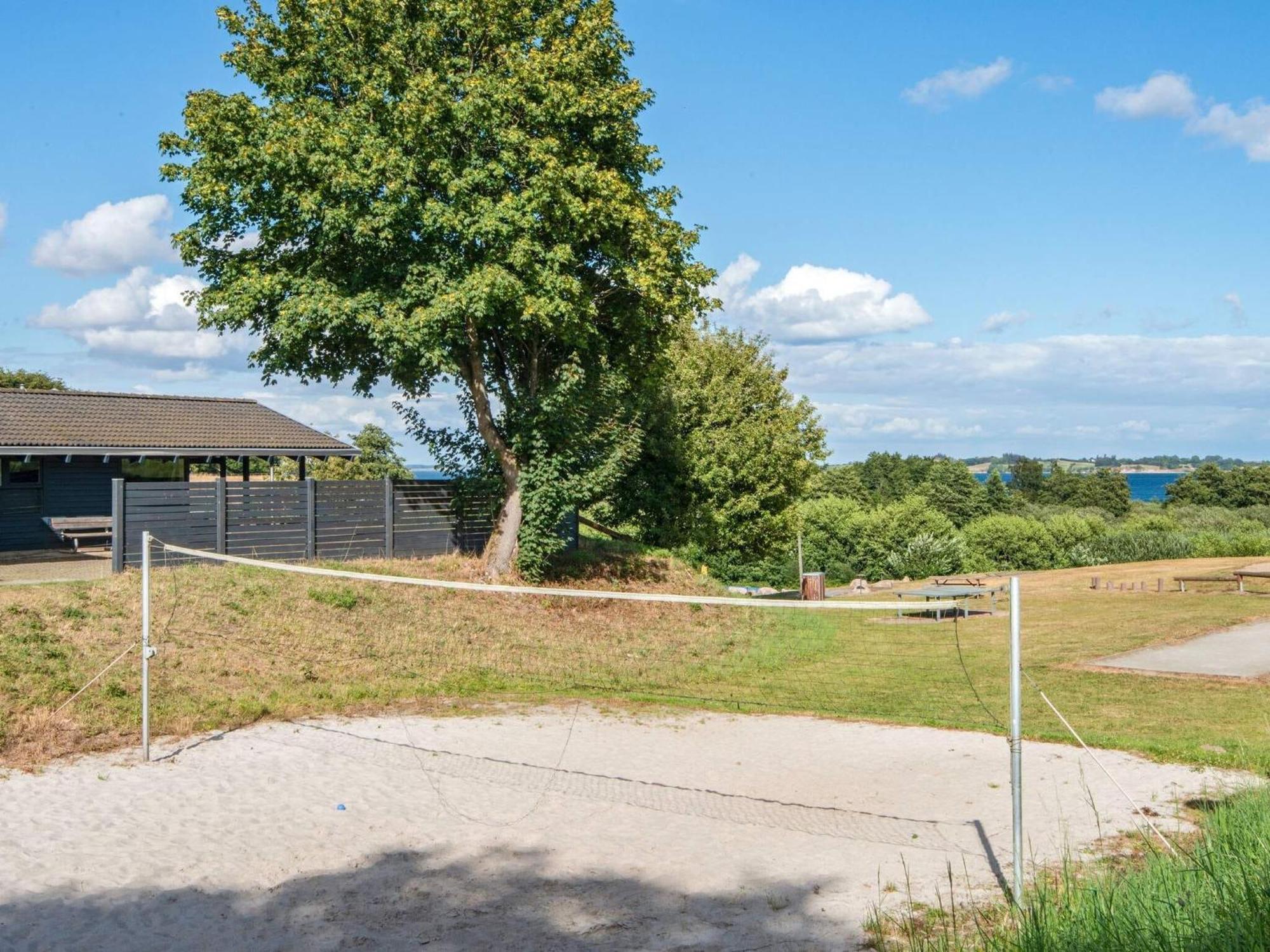 5 Person Holiday Home On A Holiday Park In Обенро Экстерьер фото